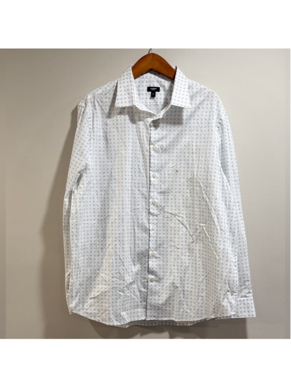 Express Men's White and Blue Patterned Slim Button Down Shirt Size XL - Picture 1 of 8